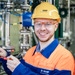 06964_2022 Porträt Joshua Seyb  N 960  Auszubildender für Automatisierungstechnik